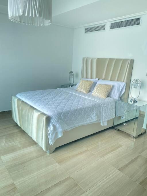 Habitacion Privada Con Vista Al Mar Ambar, Malecon Santo Domingo Esterno foto